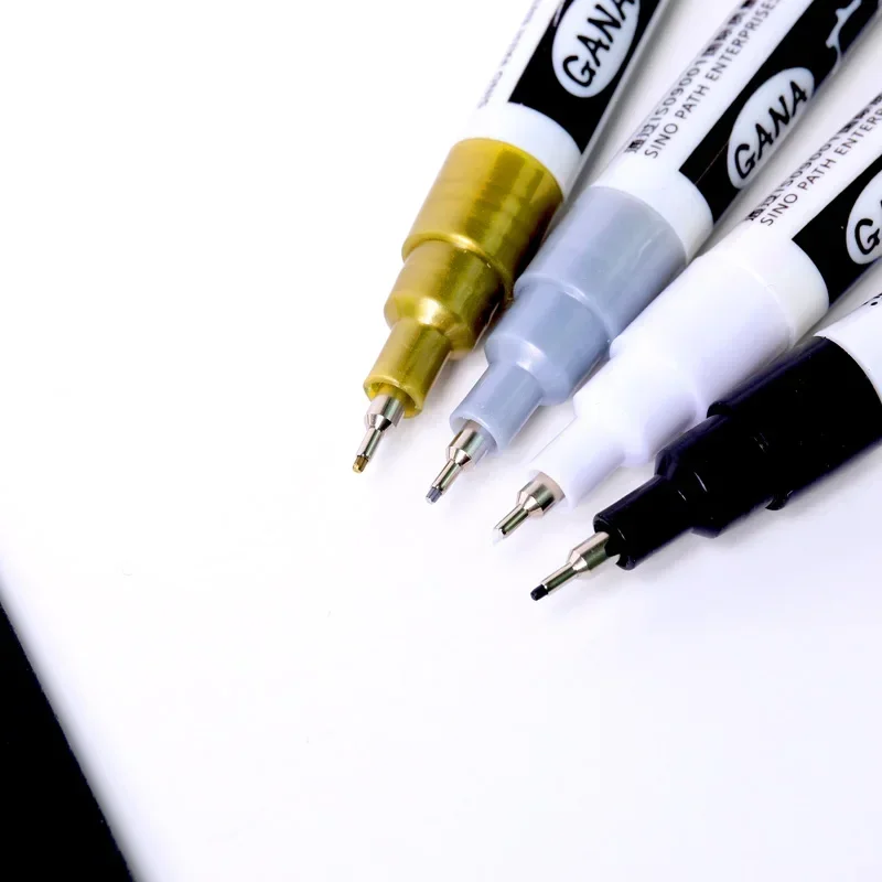 Illustration Marker Set - 4 개/대 오일 기반 흰색 검정색